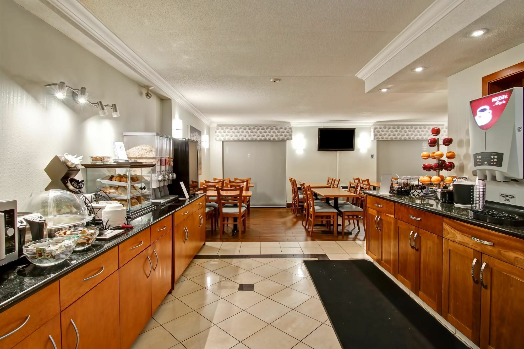 Quality Inn Kitchener Zewnętrze zdjęcie